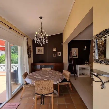 Casa Corral D'en Romi