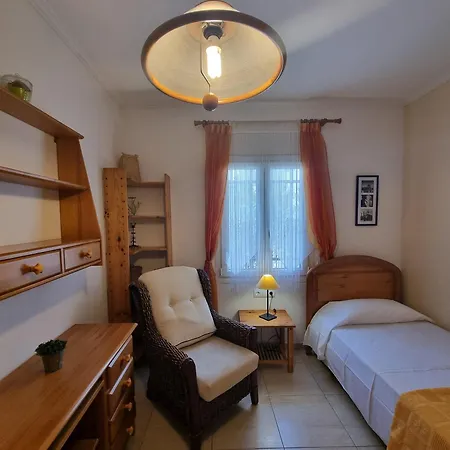 Casa Corral D'en Romi * L' Escala